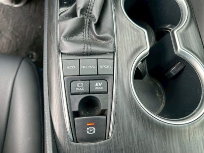 TOYOTA 2022 Camry Hybrid 油電尊爵 2.5L