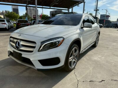 Mercedes-Benz 2015 GLA250 2.0L