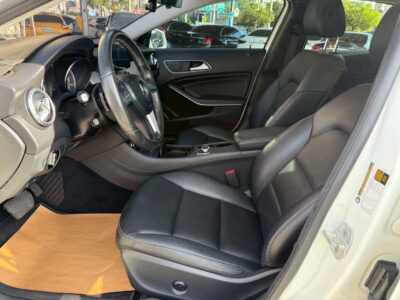 Mercedes-Benz 2015 GLA250 2.0L