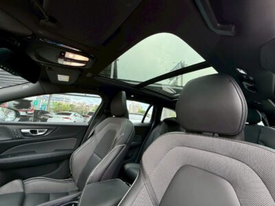 VOLVOL V60 2023 B4 2.0L