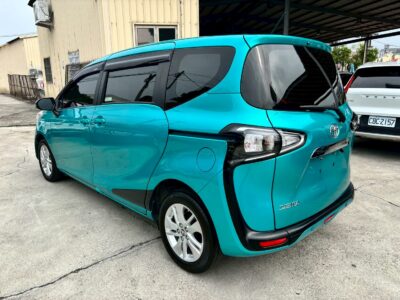 TOYOTA 2023 Sienta 5人座豪華＋ 1.8L