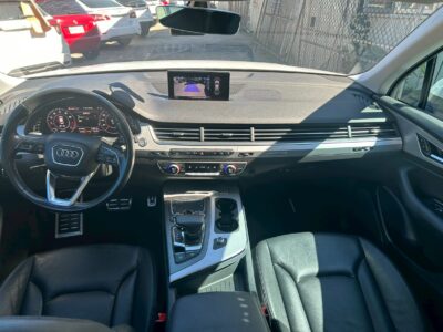 LINE_ALBUM_20251027_251209_4 AUDI Q7 2017 40 TFSI quattro Luxury 7Seats 2.0L