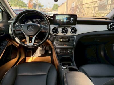 Mercedes-Benz 2015 GLA250 2.0L