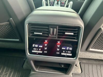 PORSCHE Cayenne 2021 總代理 3.0L